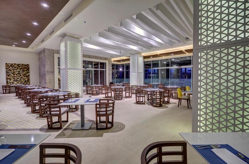 Hotel Royalton Bavaro Exterior photo